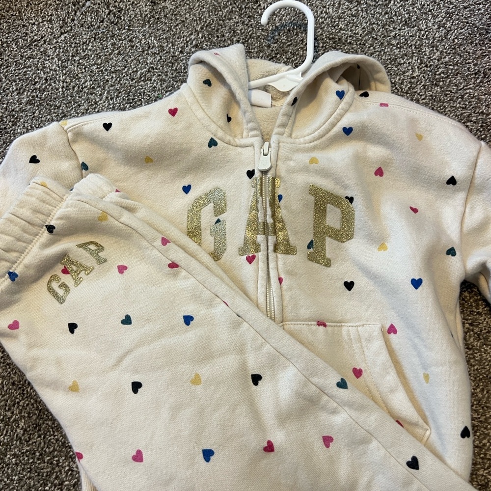GAP Kids Cream Set with Colorful Heart Accents